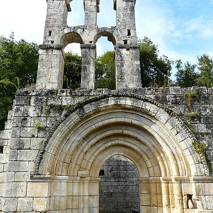 Photo de Ruines du prieuré rural de Belaygues
