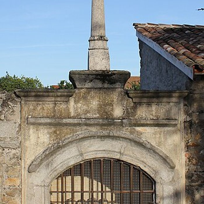 Photo de Saint-Sépulcre de Millery