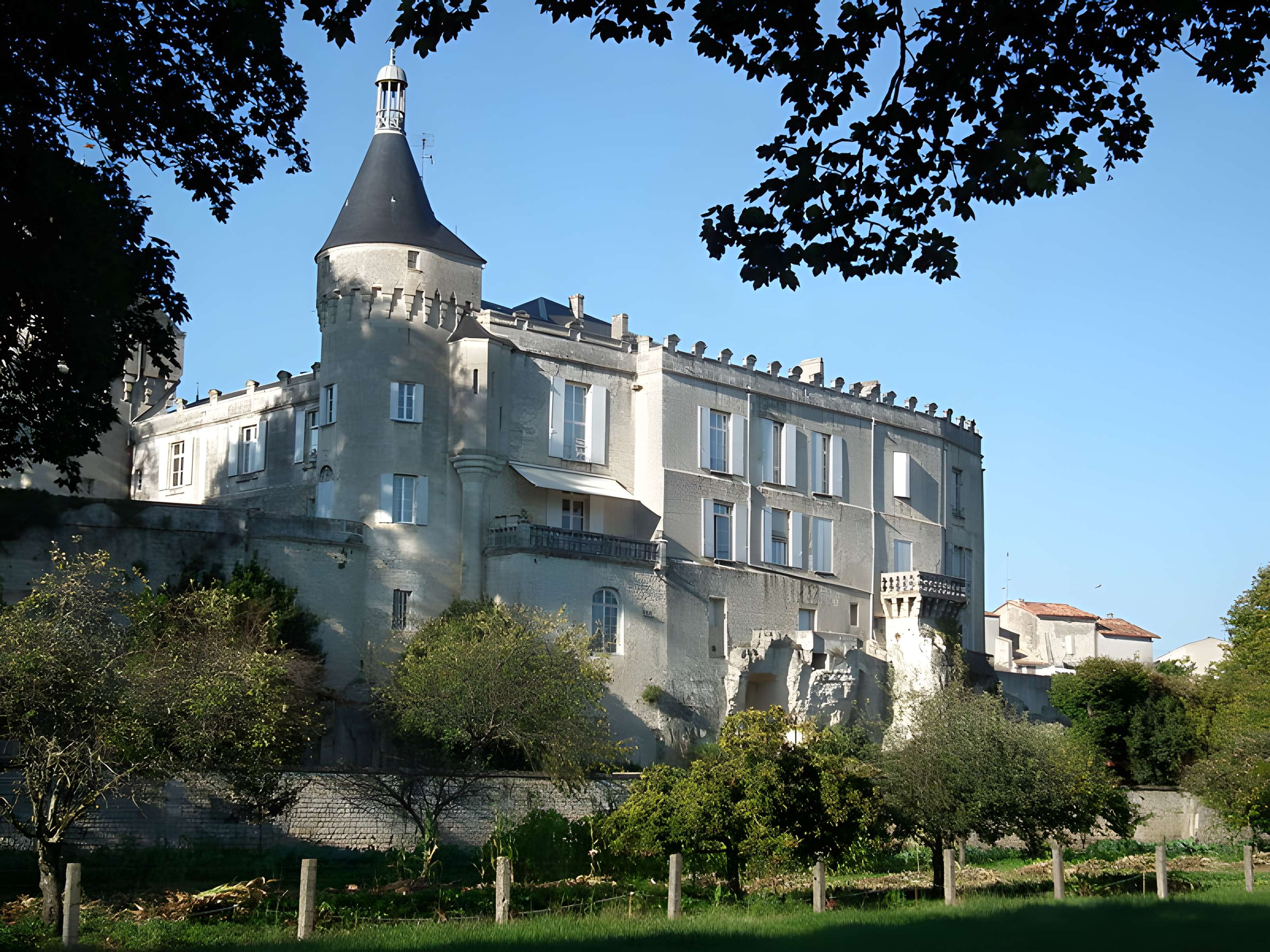 Château de Jonzac
