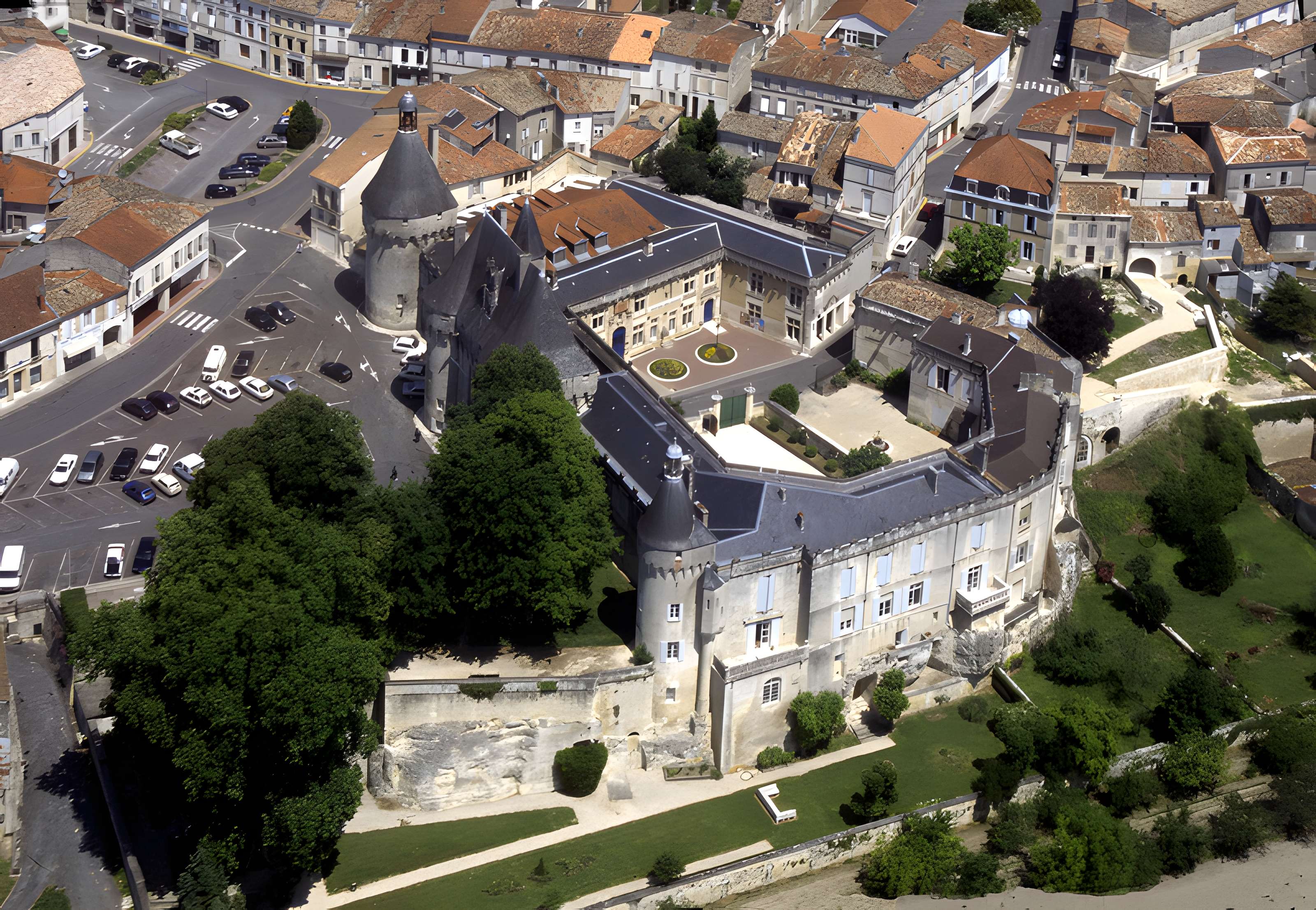 Château de Jonzac