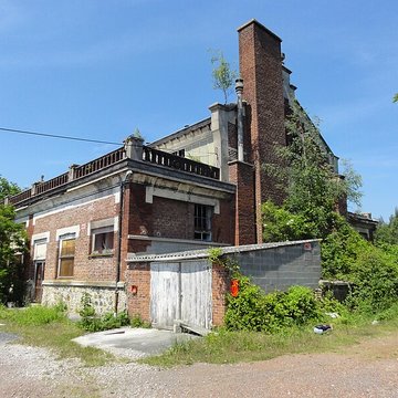 Salle des pendus de la fosse n 12 des mines de Lens à Loos-en-Gohelle