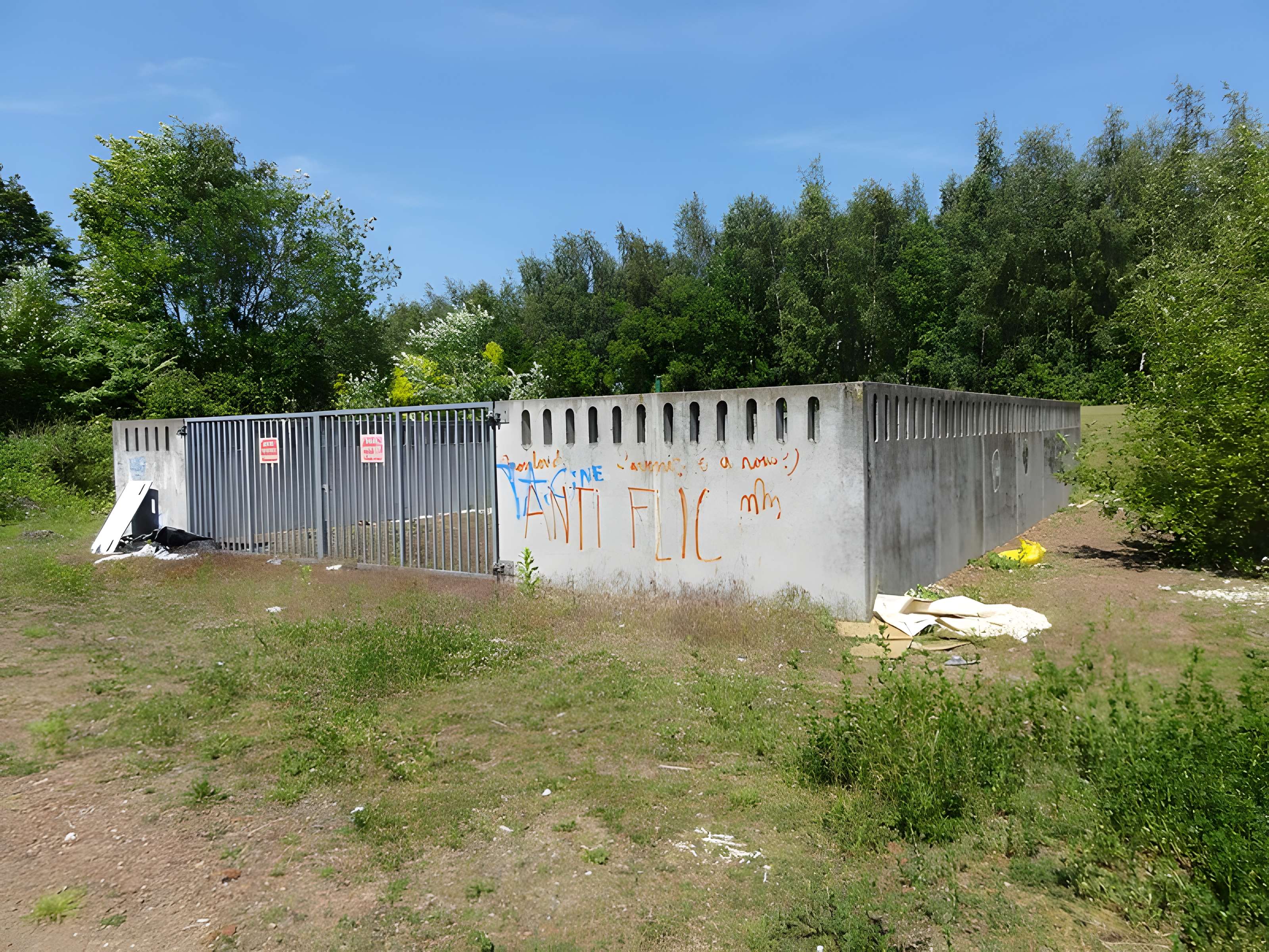 Salle des pendus de la fosse n° 12 des mines de Lens à Loos-en-Gohelle