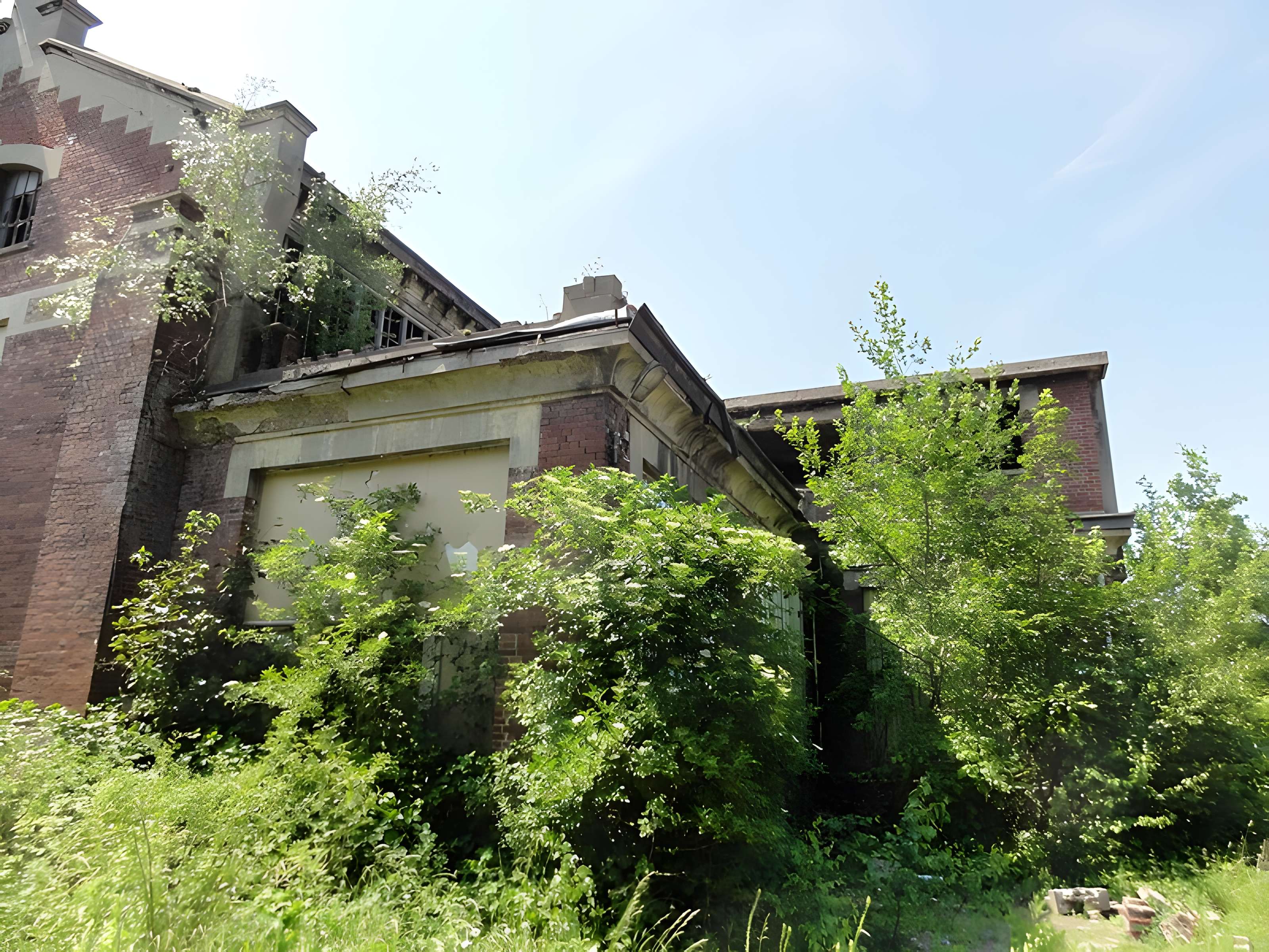 Salle des pendus de la fosse n° 12 des mines de Lens à Loos-en-Gohelle