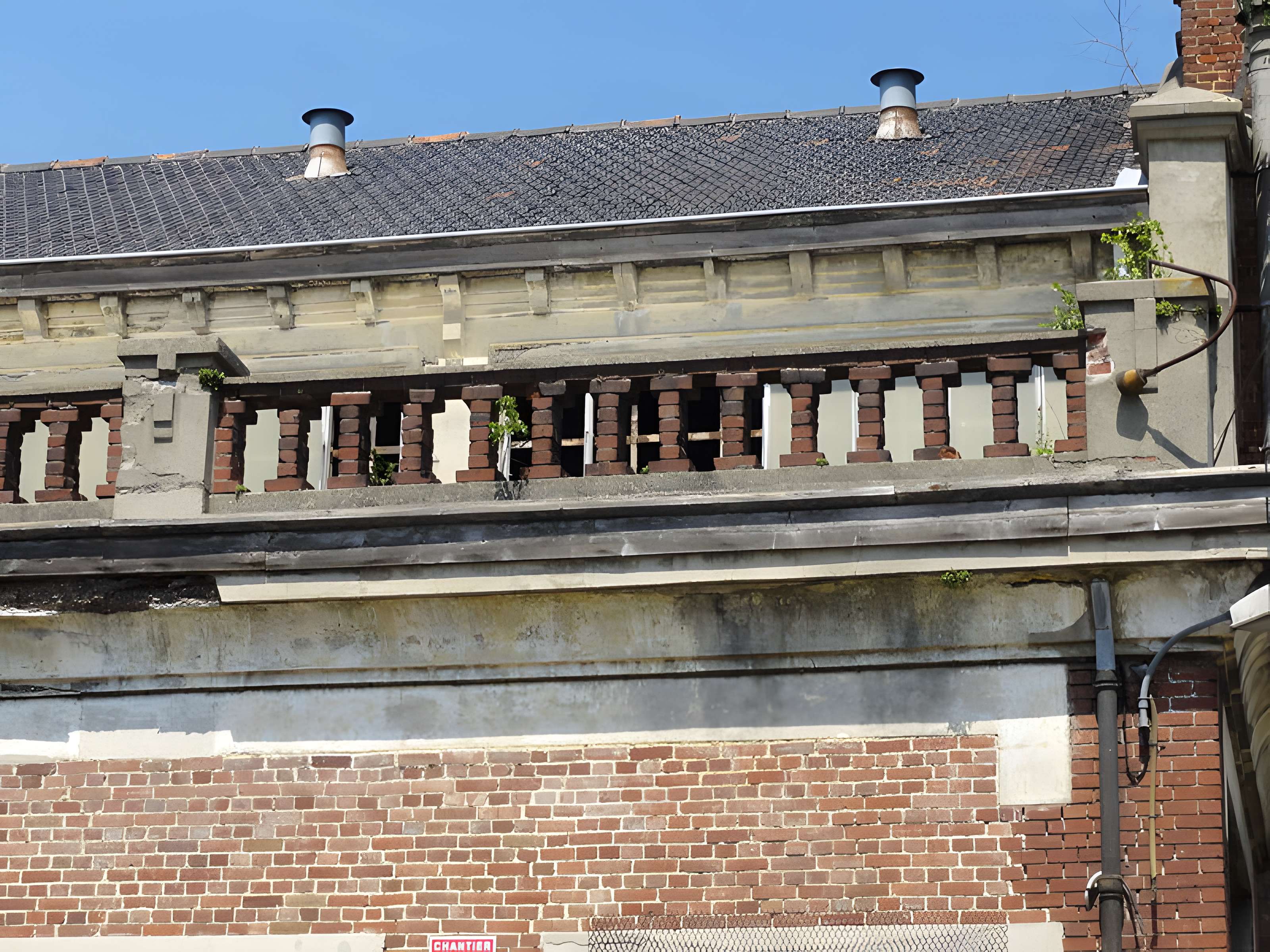 Salle des pendus de la fosse n° 12 des mines de Lens à Loos-en-Gohelle
