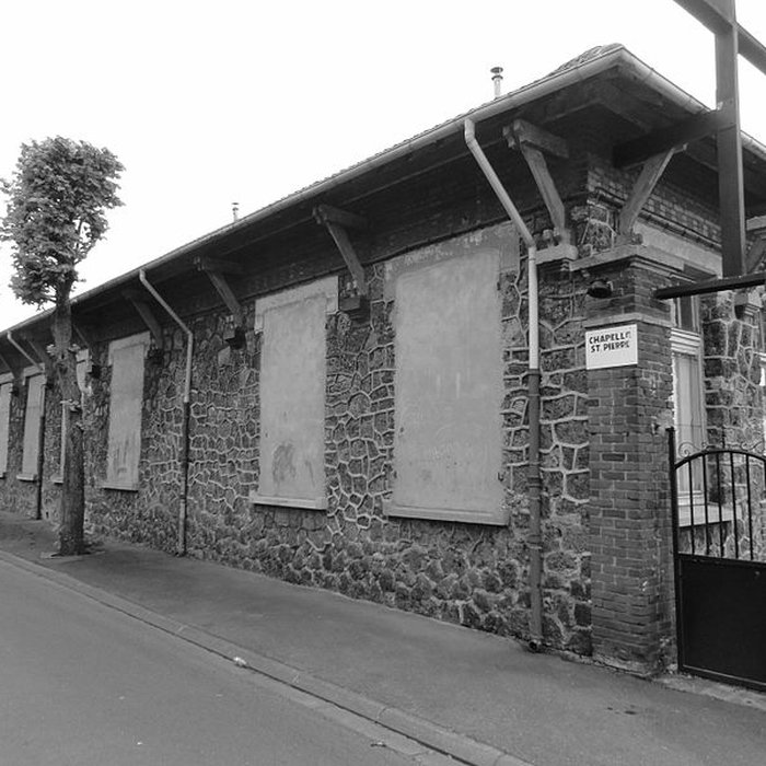 Photo de Salle doeuvres paroissiales Saint-Pierre de la cité n 11 des mines de Lens