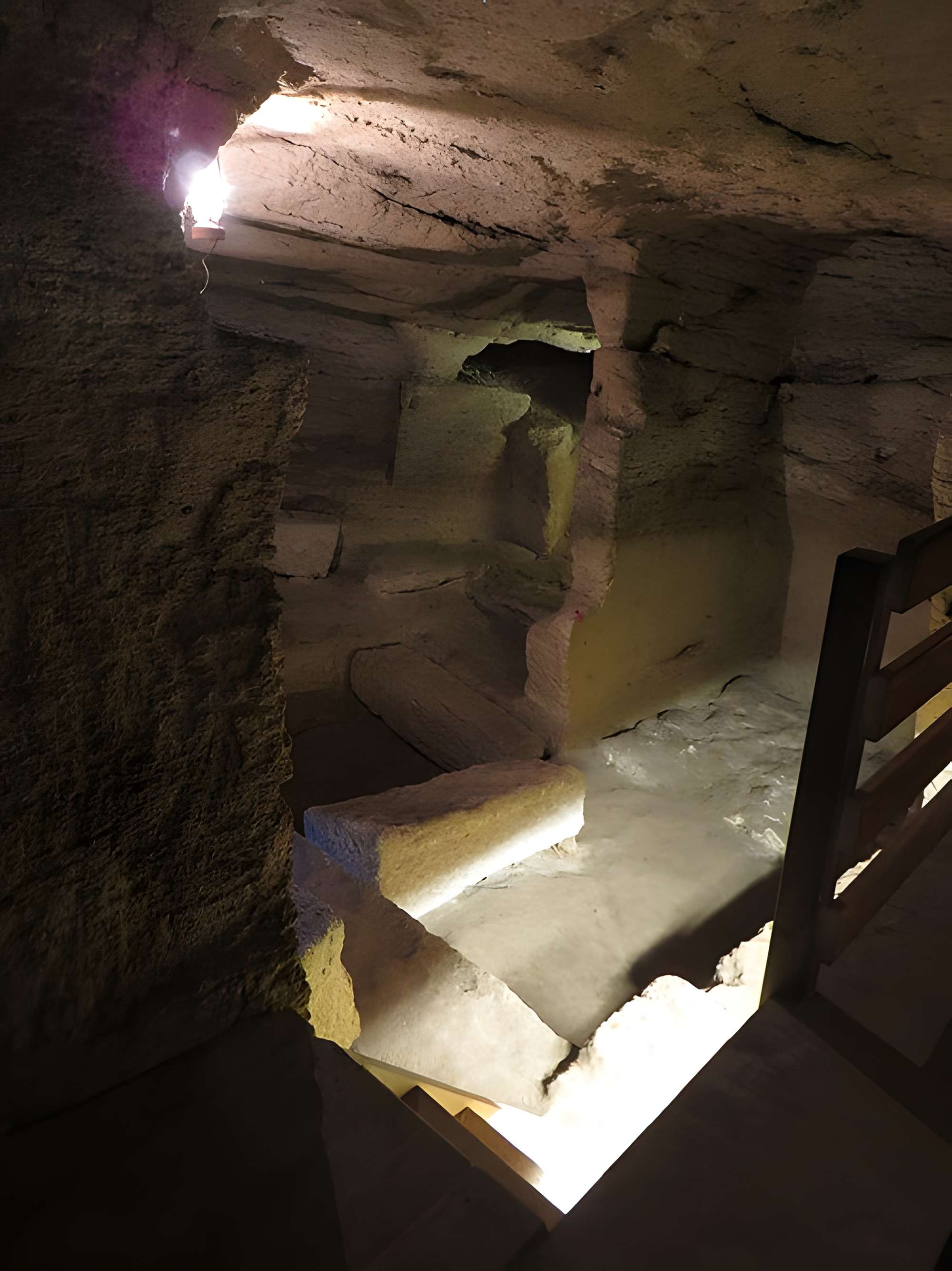 Site de la Seigneurie à Doué-la-Fontaine (Cave aux Sarcophages)