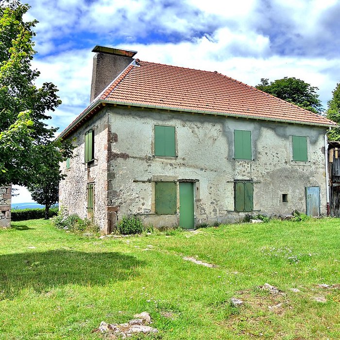 Photo de Site archéologique du Saint-Mont également sur commune de Saint-Etienne-lès-Remiremont