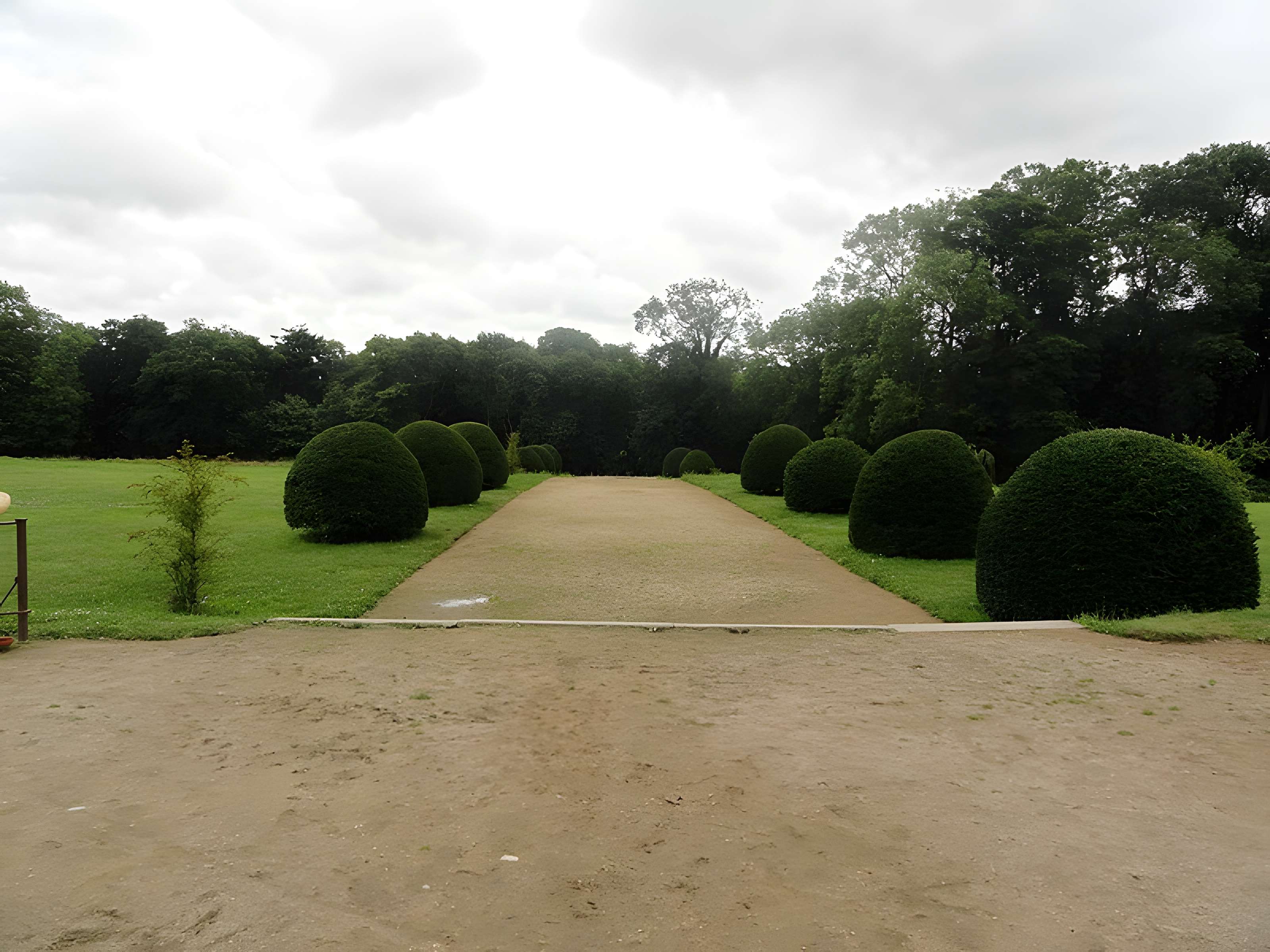 Château de Kergroadès