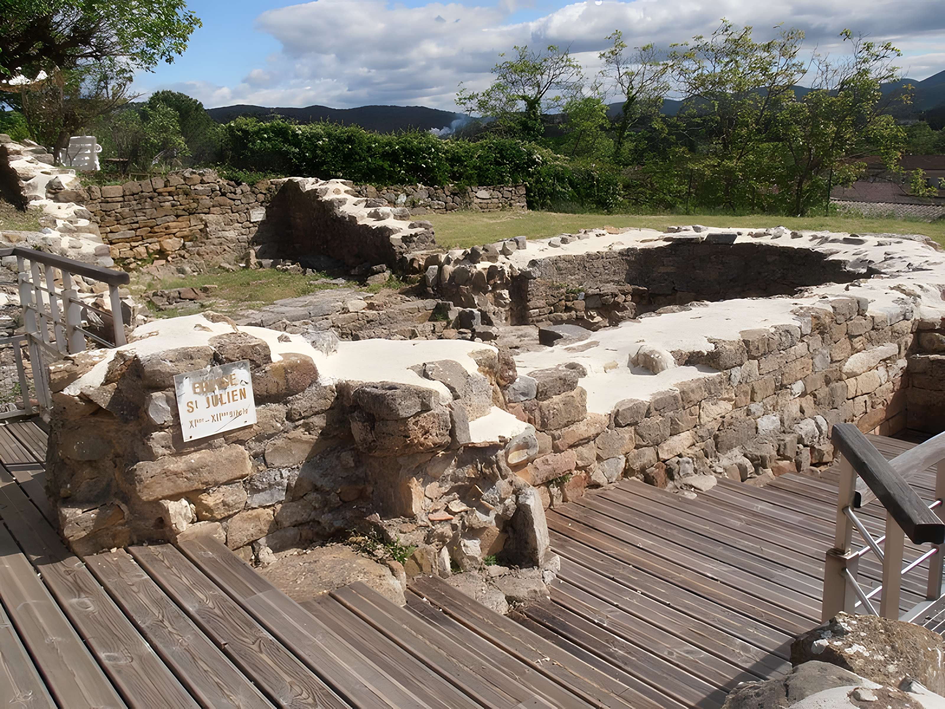 Site médiéval de Salavas 