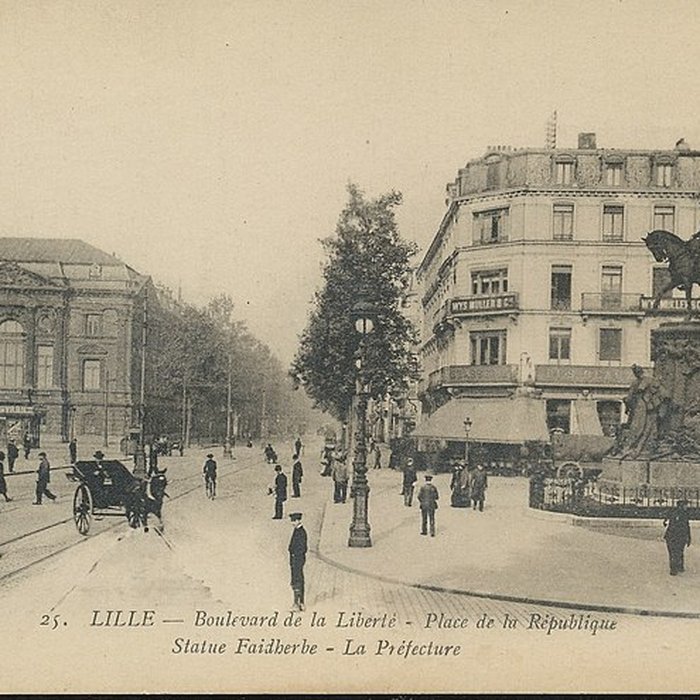 Photo de Statue de Faidherbe à Lille