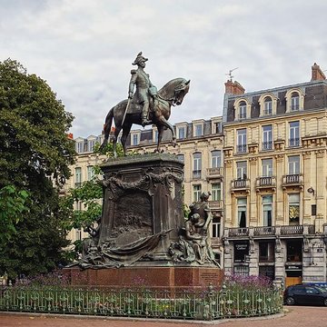 Statue de Faidherbe à Lille