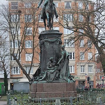 Statue de Faidherbe à Lille