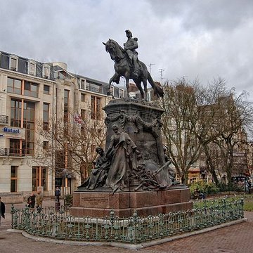 Statue de Faidherbe à Lille