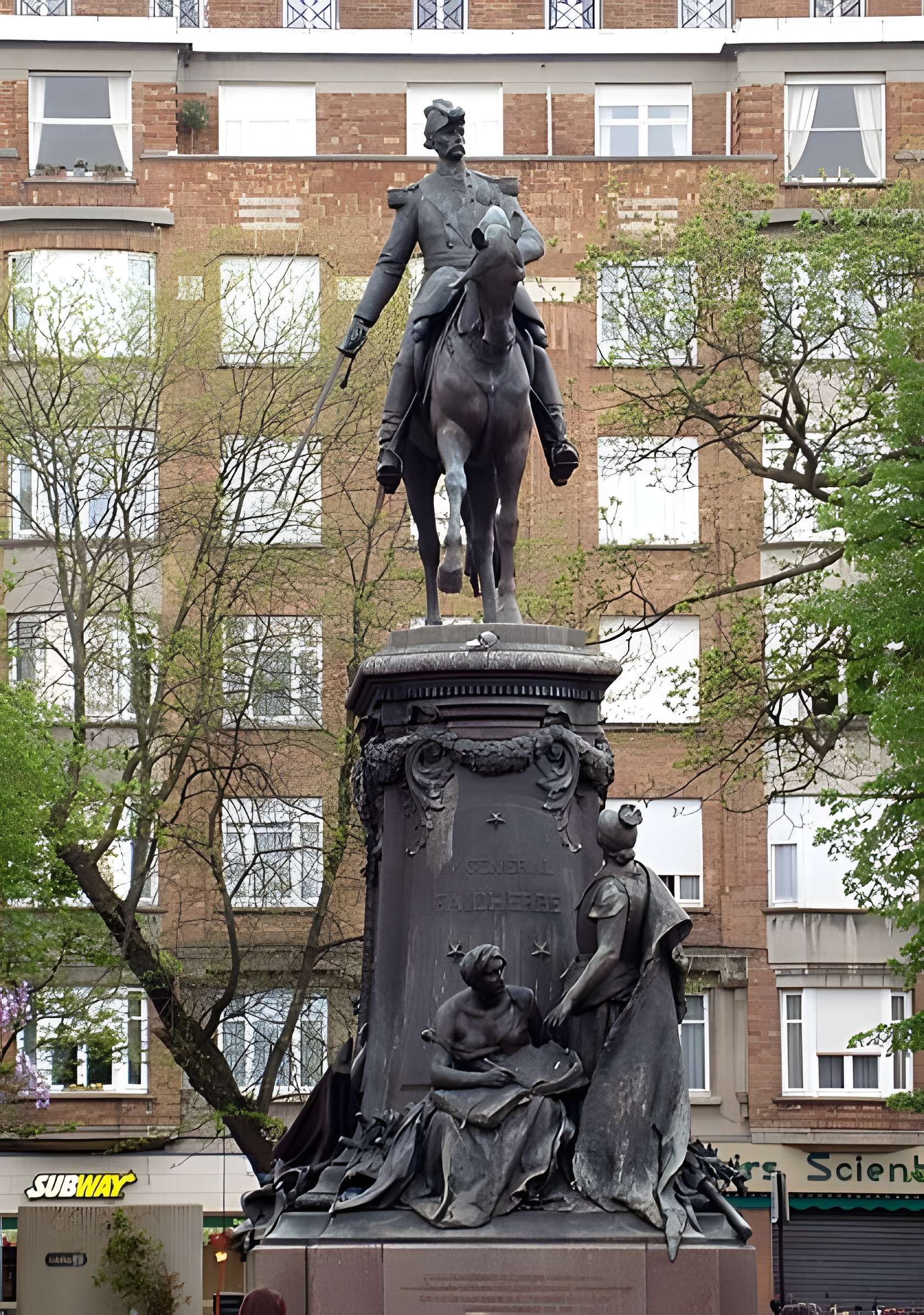 Statue de Faidherbe à Lille 