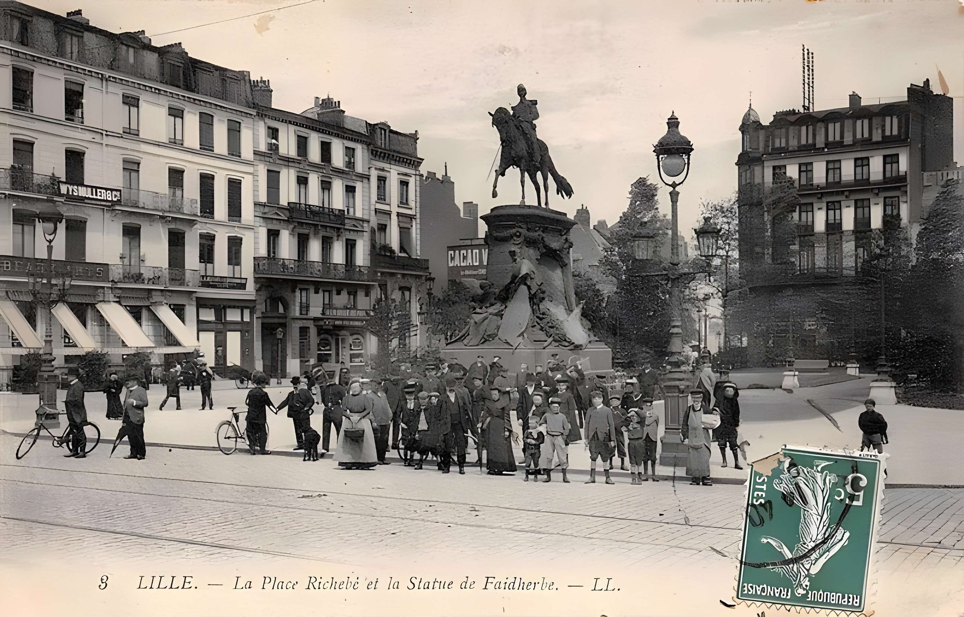 Statue de Faidherbe à Lille