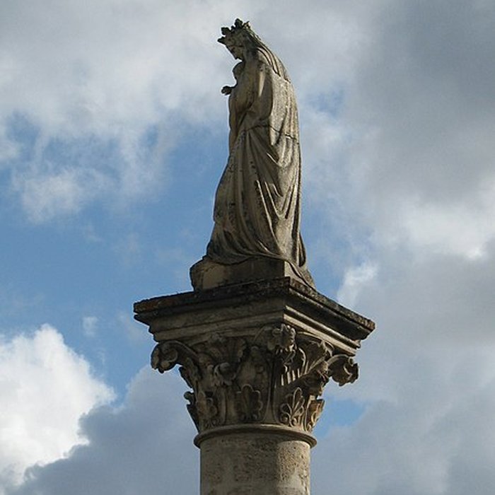 Photo de Statue de la Vierge de Saint-Germain-dEsteuil