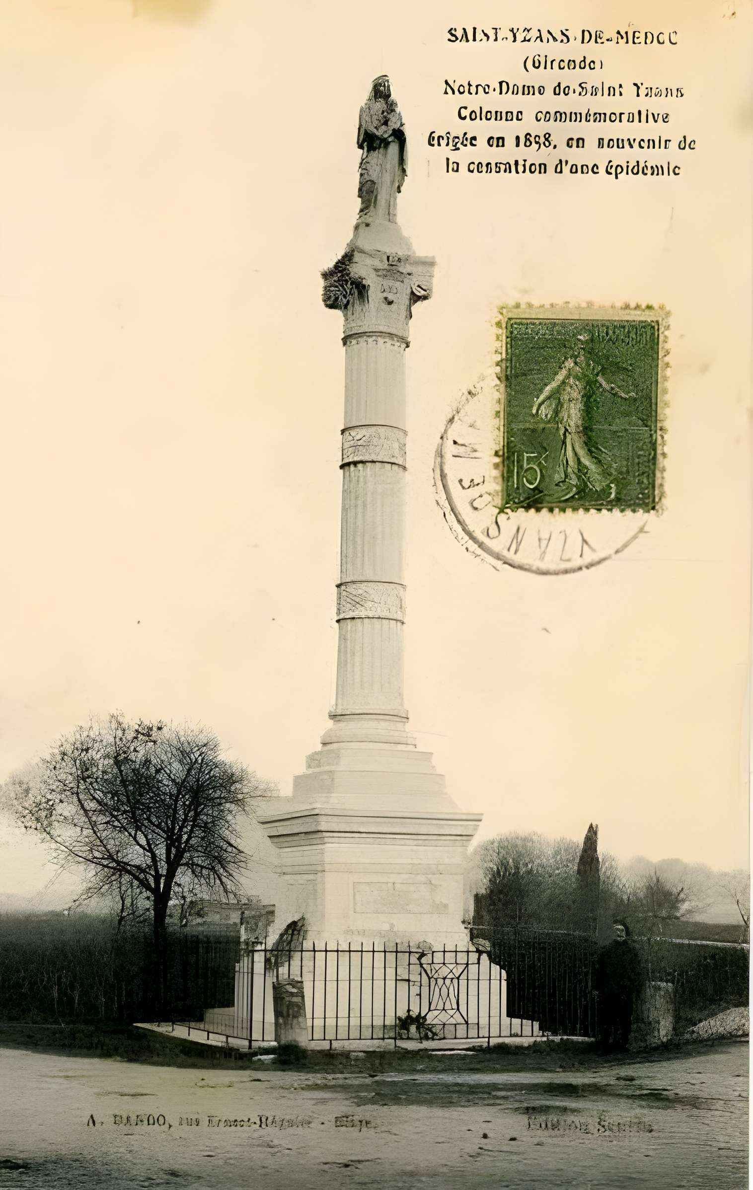 Statue de la Vierge de Saint-Germain-d'Esteuil