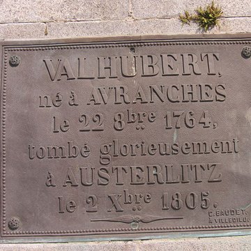 Statue de Valhubert à Avranches