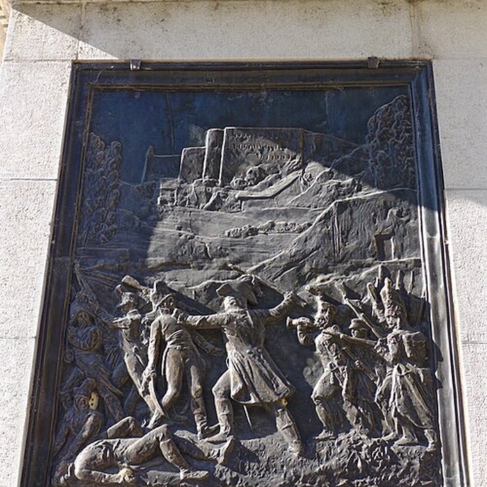 Photo de Statue du général Lecourbe à Lons-le-Saunier