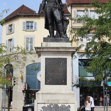 Statue du général Lecourbe à Lons-le-Saunier