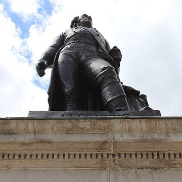 Statue du général Lecourbe à Lons-le-Saunier