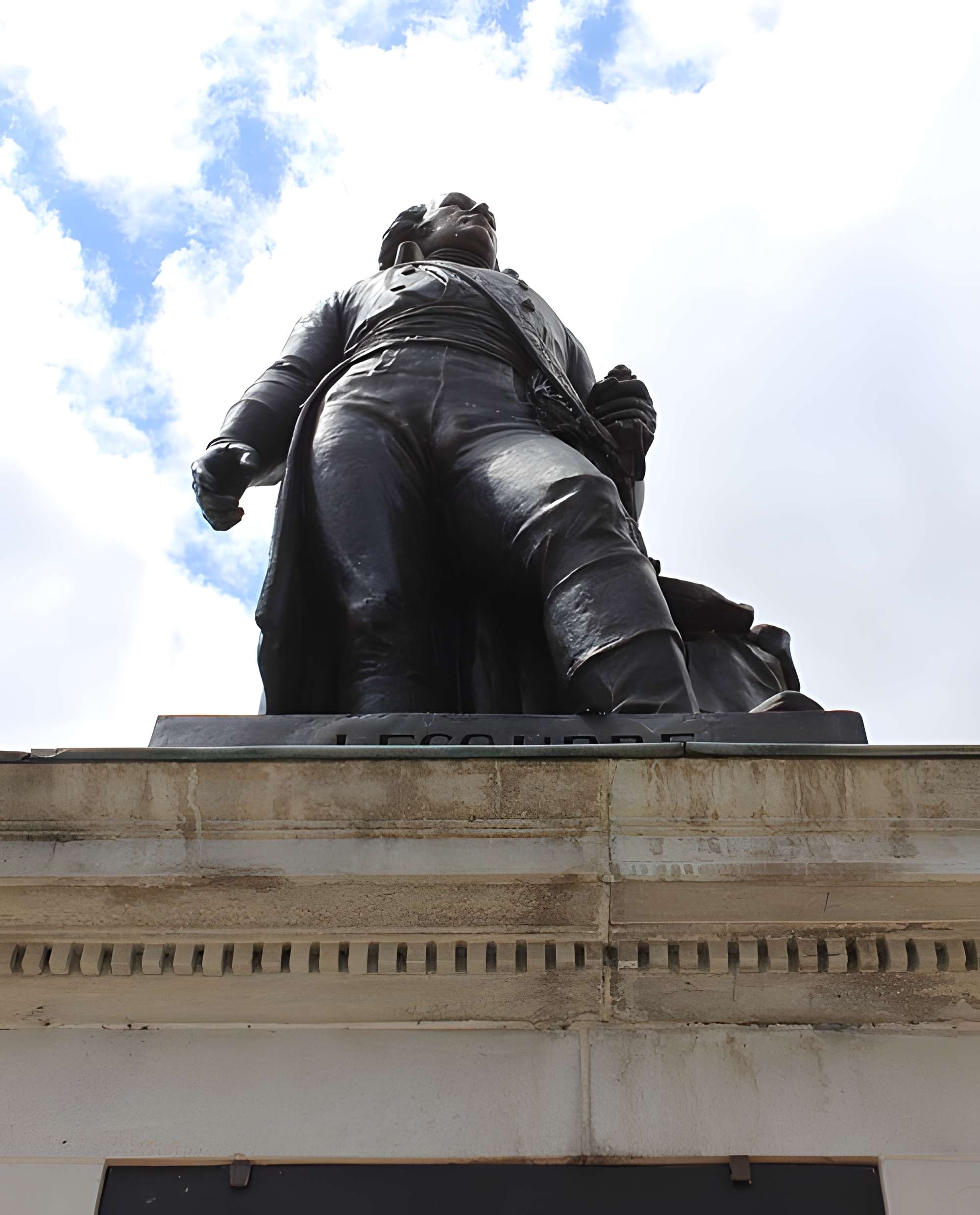 Statue du général Lecourbe à Lons-le-Saunier