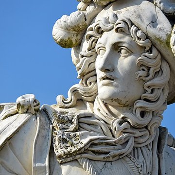 Statue du maréchal de Tourville à Tourville-sur-Sienne