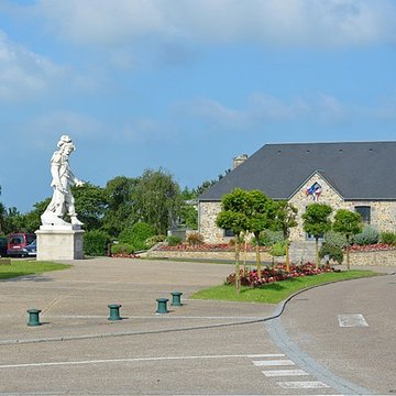 Statue du maréchal de Tourville à Tourville-sur-Sienne