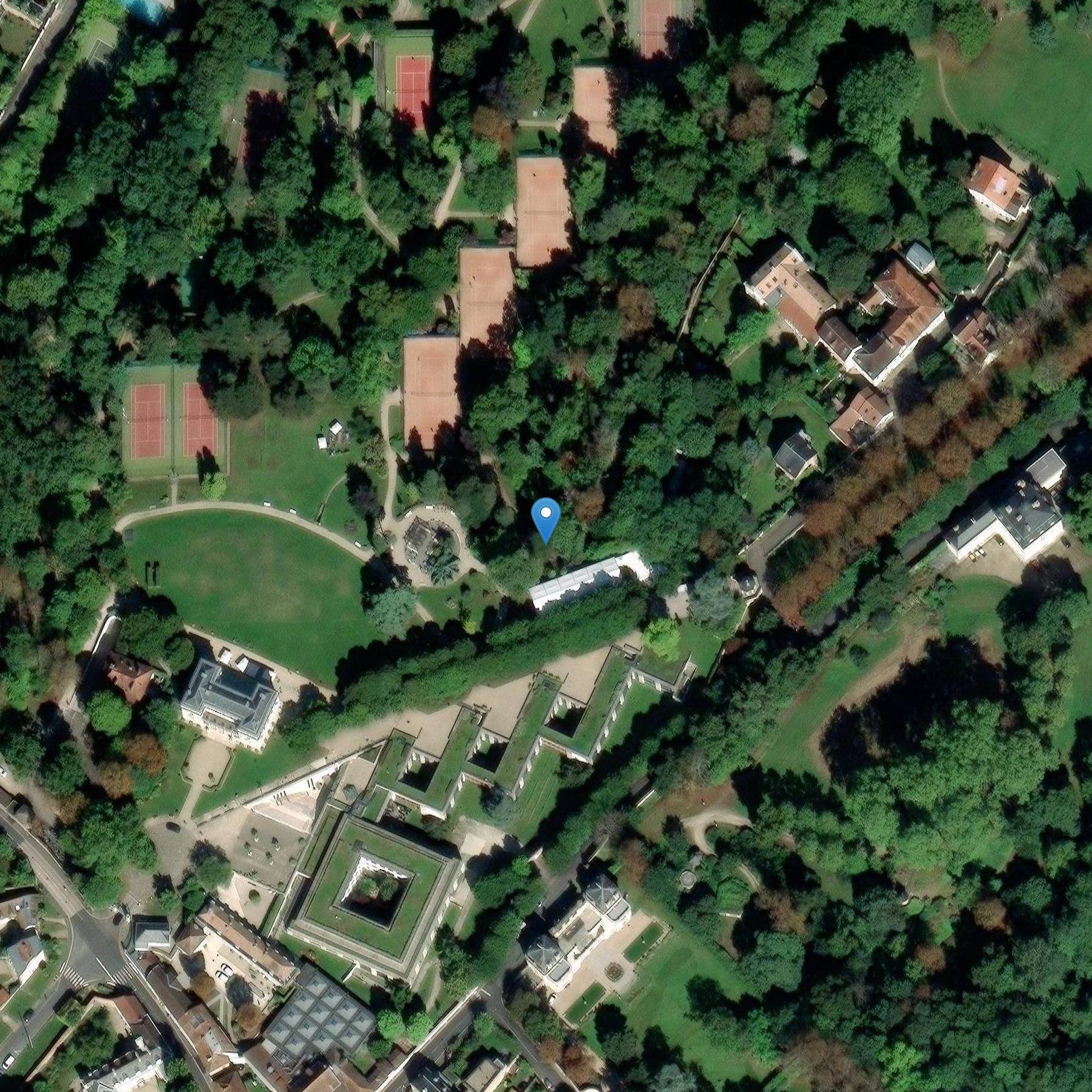 Photo de Stele of Leconte de Lisle in Louveciennes