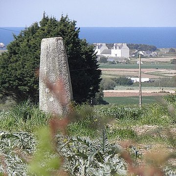 stele gauloise de cleder