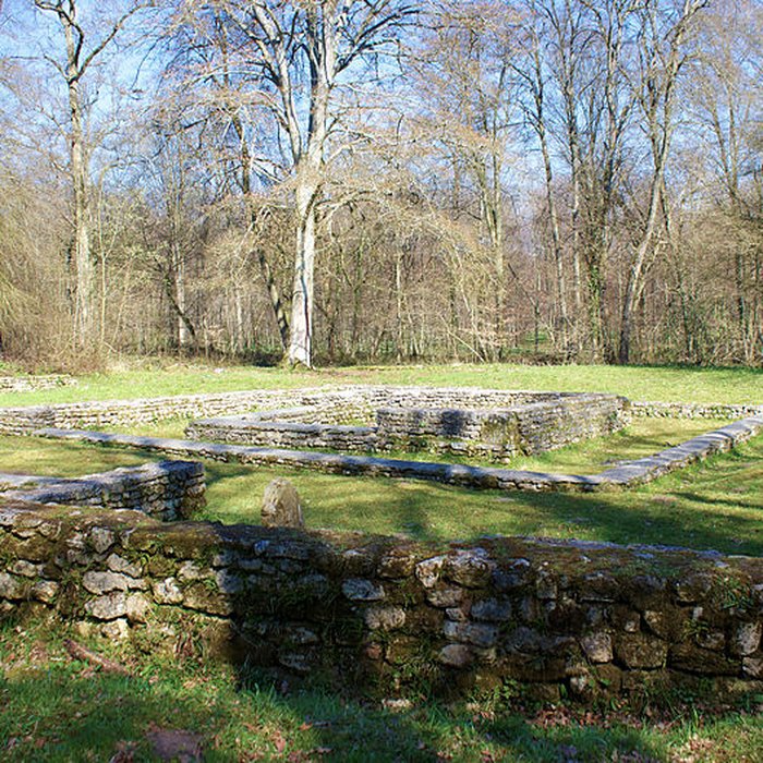 Photo de Temple gallo-romain de la forêt dHalatte à Ognon