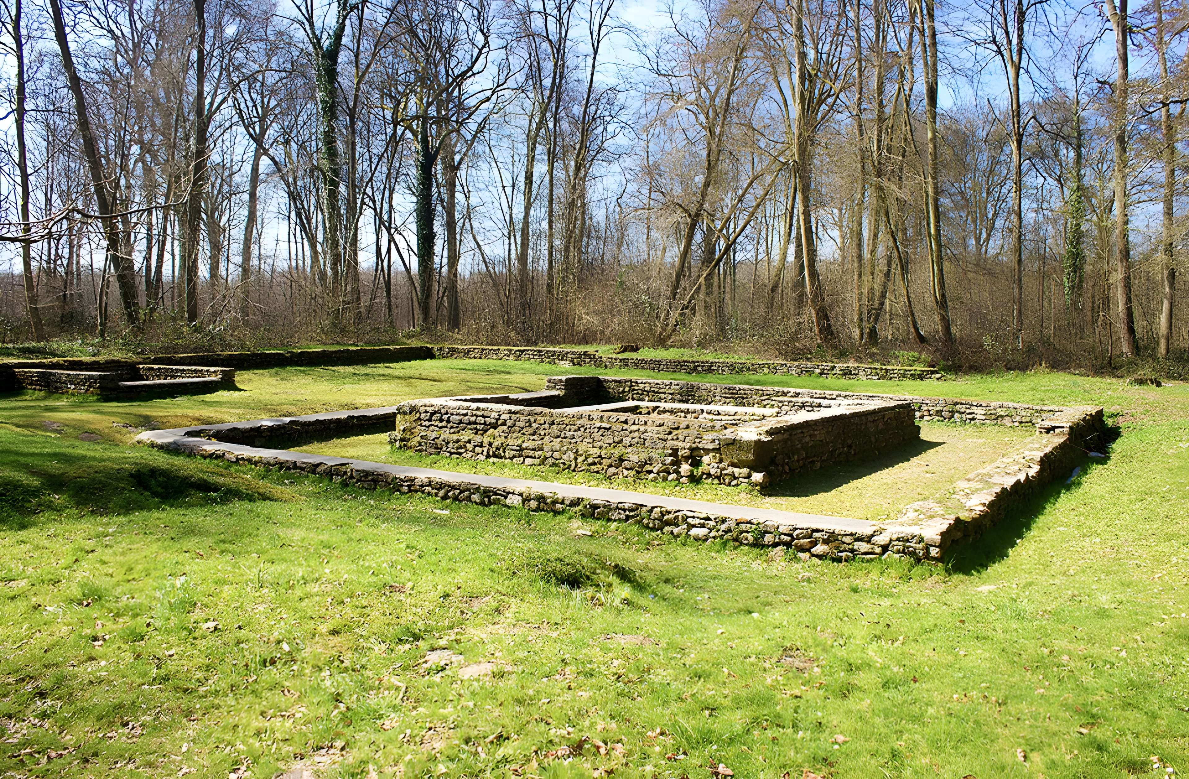 Temple gallo-romain de la forêt d'Halatte à Ognon