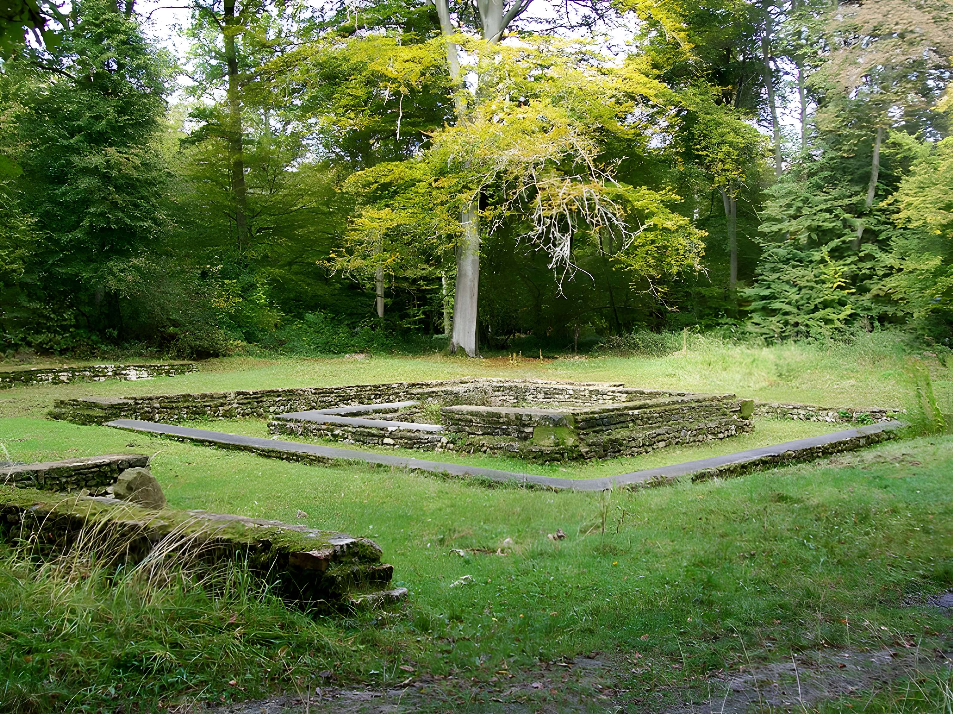 Temple gallo-romain de la forêt d'Halatte à Ognon