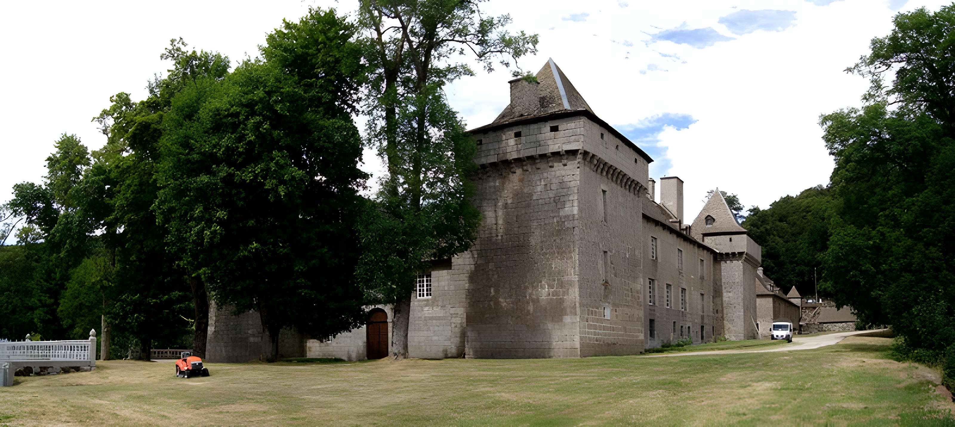 Château de la Baume à Prinsuéjols