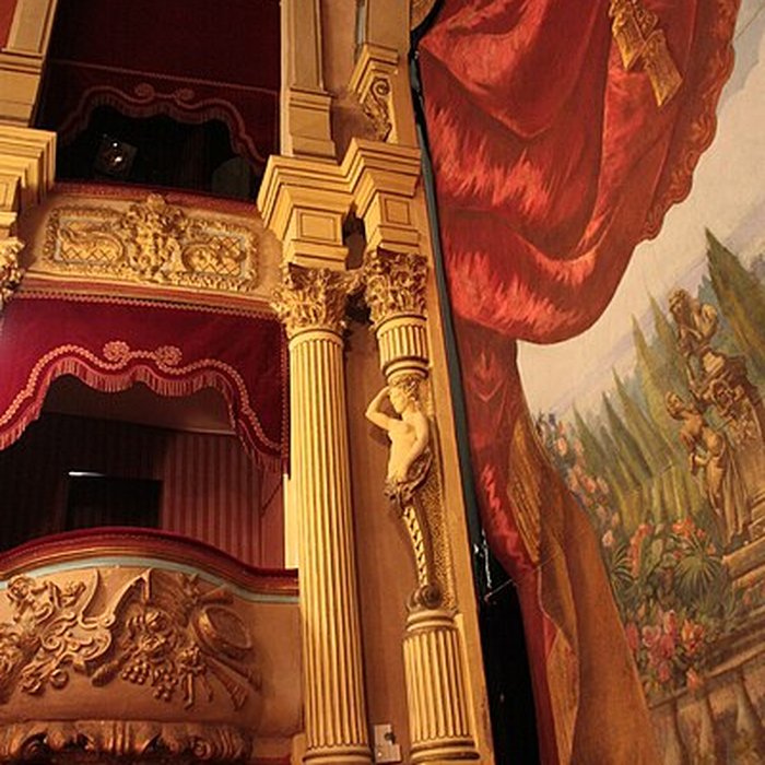 Photo de Théâtre, ancienne église des Pénitents Noirs