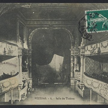 Théâtre, ancienne église des Pénitents Noirs