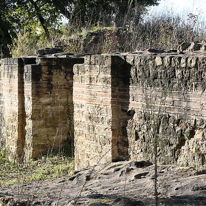 Photo de Théâtre gallo-romain de Brion à Saint-Germain-dEsteuil