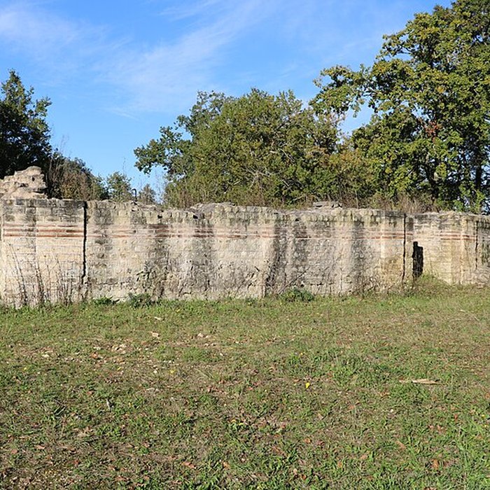 Photo de Théâtre gallo-romain de Brion à Saint-Germain-dEsteuil