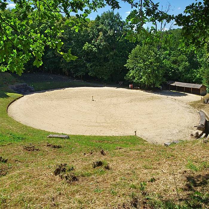 Photo de Théâtre gallo-romain de Gennes