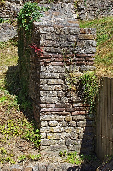 Théâtre gallo-romain de Gennes