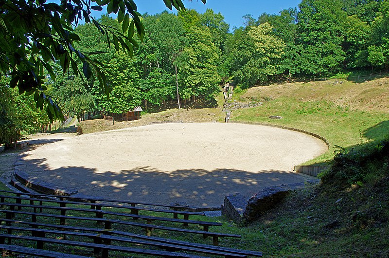 Théâtre gallo-romain de Gennes