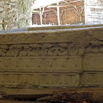 Théâtre gallo-romain de Gennes