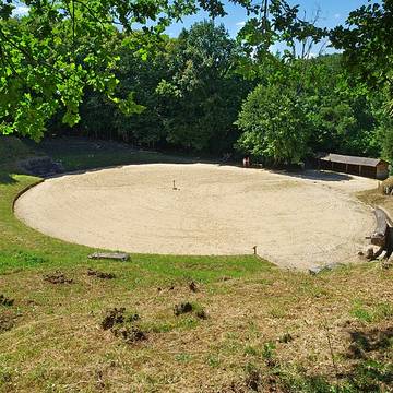 Théâtre gallo-romain de Gennes