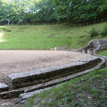 Théâtre gallo-romain de Gennes