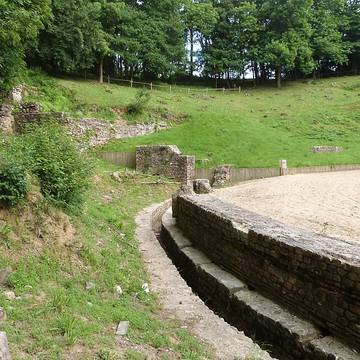 Théâtre gallo-romain de Gennes