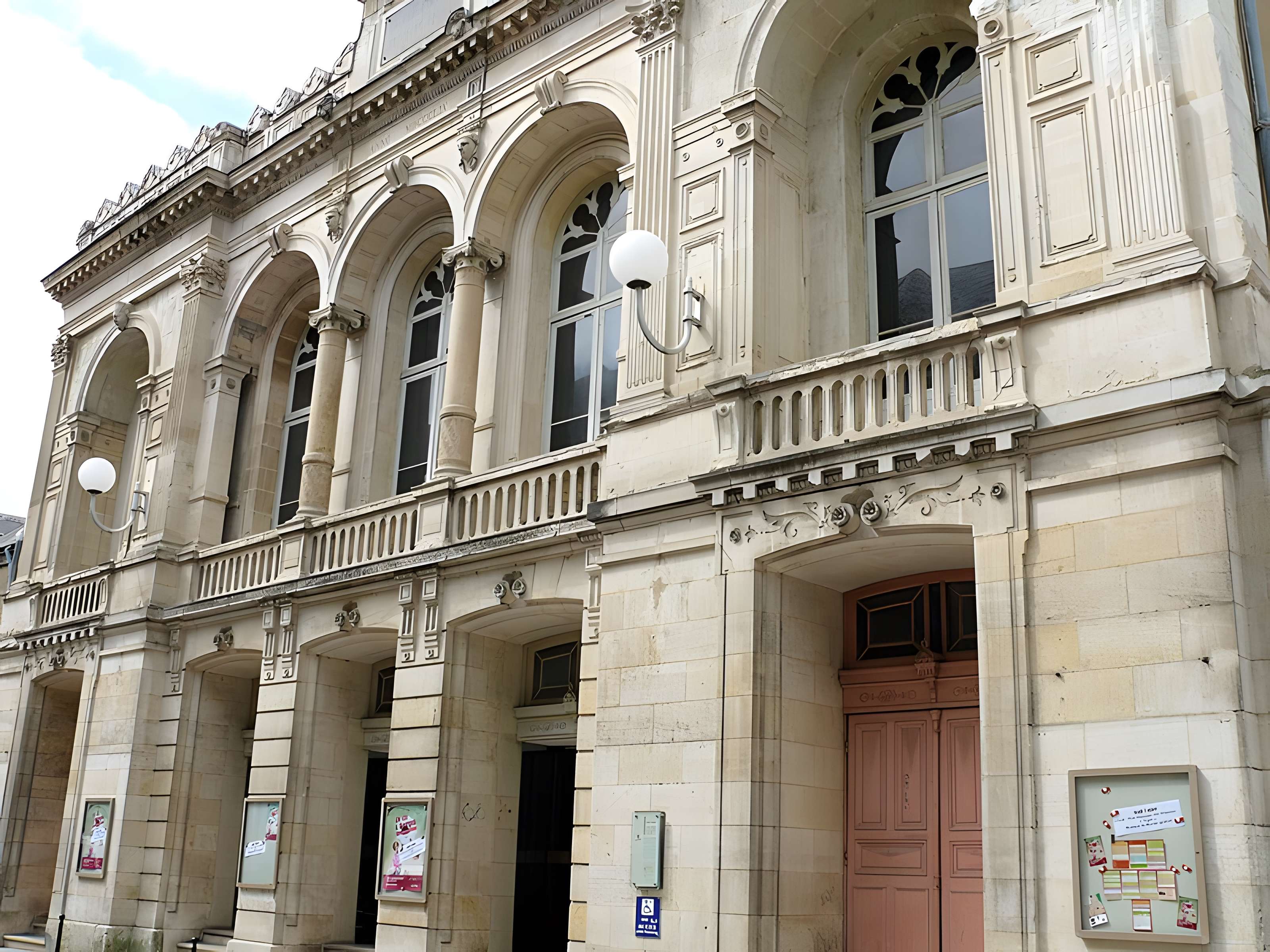 Théâtre municipal Jacques-Coeur à Bourges