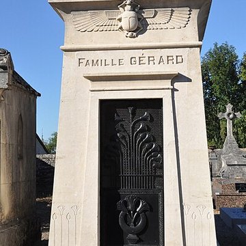 Tombe de la famille Gérard à Jussey