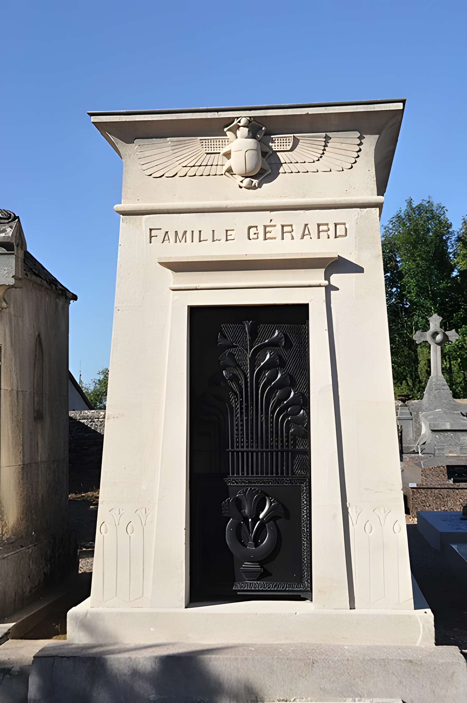 Tombe de la famille Gérard à Jussey