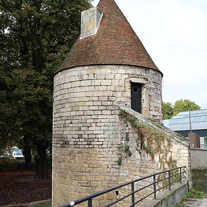 Photo de Tour à poudre de Bourges