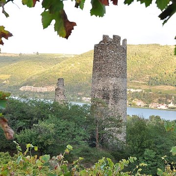 Tour blanche dArras-sur-Rhône